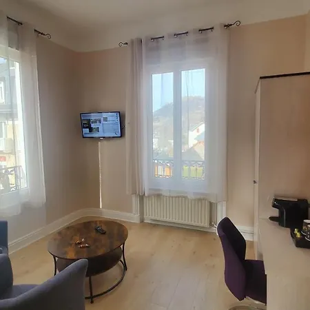 Hotel Le Castelet Sancy - Jardin & 3*