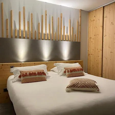 Hotel Le Castelet Sancy - Jardin & 3*