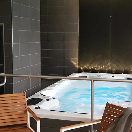 Le Castelet Sancy - Jardin & Hotel