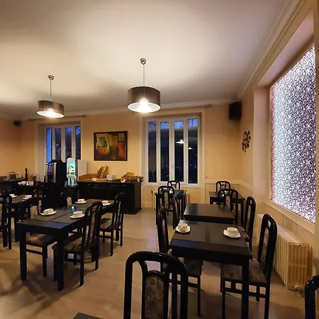 Le Castelet Szálloda