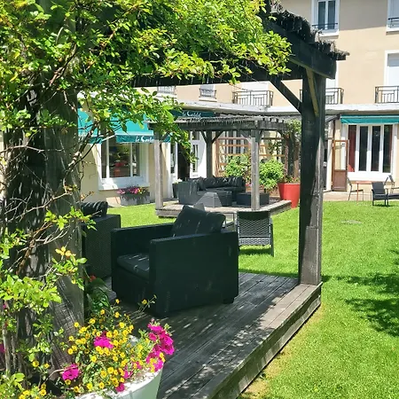 Le Castelet Sancy - Jardin & 3* Le Mont-Dore