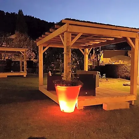 Le Castelet Sancy - Jardin & Hotel Le Mont-Dore