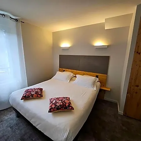 Le Castelet Sancy - Jardin & Hotel