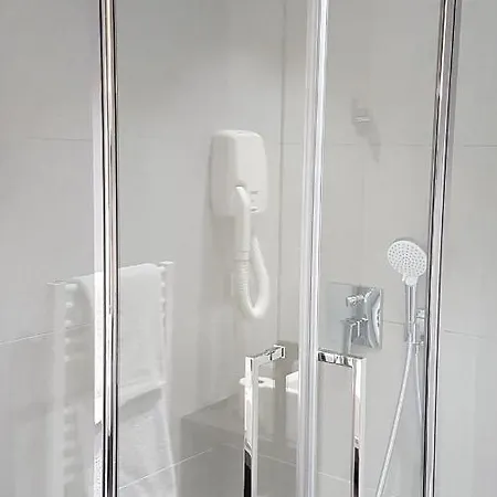 Szálloda Le Castelet 3*