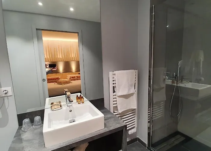 Le Castelet Ле-Мон-Дор